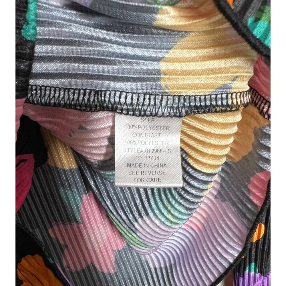Piper and Scoot Women Multi Two Piece Set Size L/XL Plisse Flower Power - Picture 3 of 9